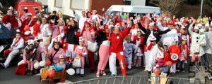 Mit zirka 160 Teilnehmern war die Gruppe der Rotkreuz-Kindergärten im Gemeindegebiet Weilerswist die größte im Karnevalszug. Foto: Renate Hotse/pp/Agentur ProfiPress
