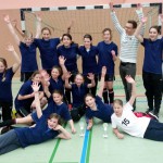 Das Mädchenfußball-Team der Jahrgansstufe 7 der Gesamtschule Mechernich sicherte sich den Turniersieg anlässlich des „Tag des Mädchenfußballs“. Foto: Privat7pp/Agentur ProfiPress