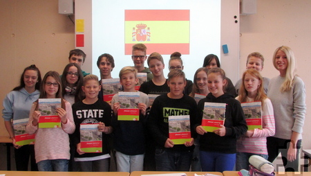 Schülerinnen und Schüler des Spanisch-Kurses mit Lehrerin Elena Kurzweil Foto: Gesamtschule Mechernich/pp/Agentur ProfiPress